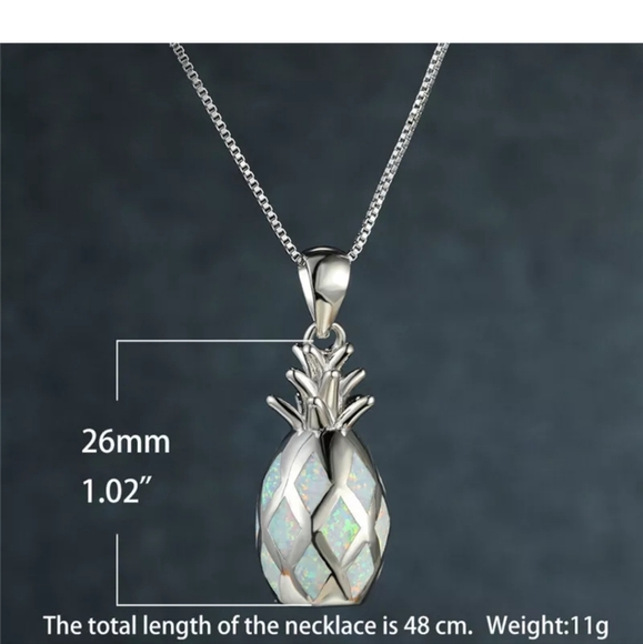 NWT Adjustable 20 - 22" Simulated white opal pineapple necklace - Picture 3 of 3